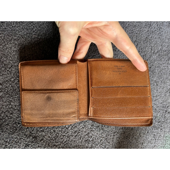 Men's Louis Vuitton Wallet Brown - Picture 6 of 8